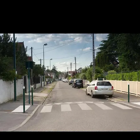 2pieces Paris * Vaires-sur-Marne